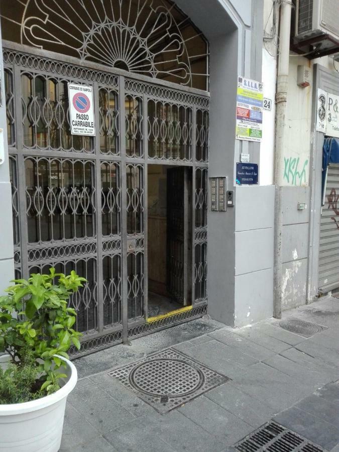 Appartamento Beverello Naples Exterior photo